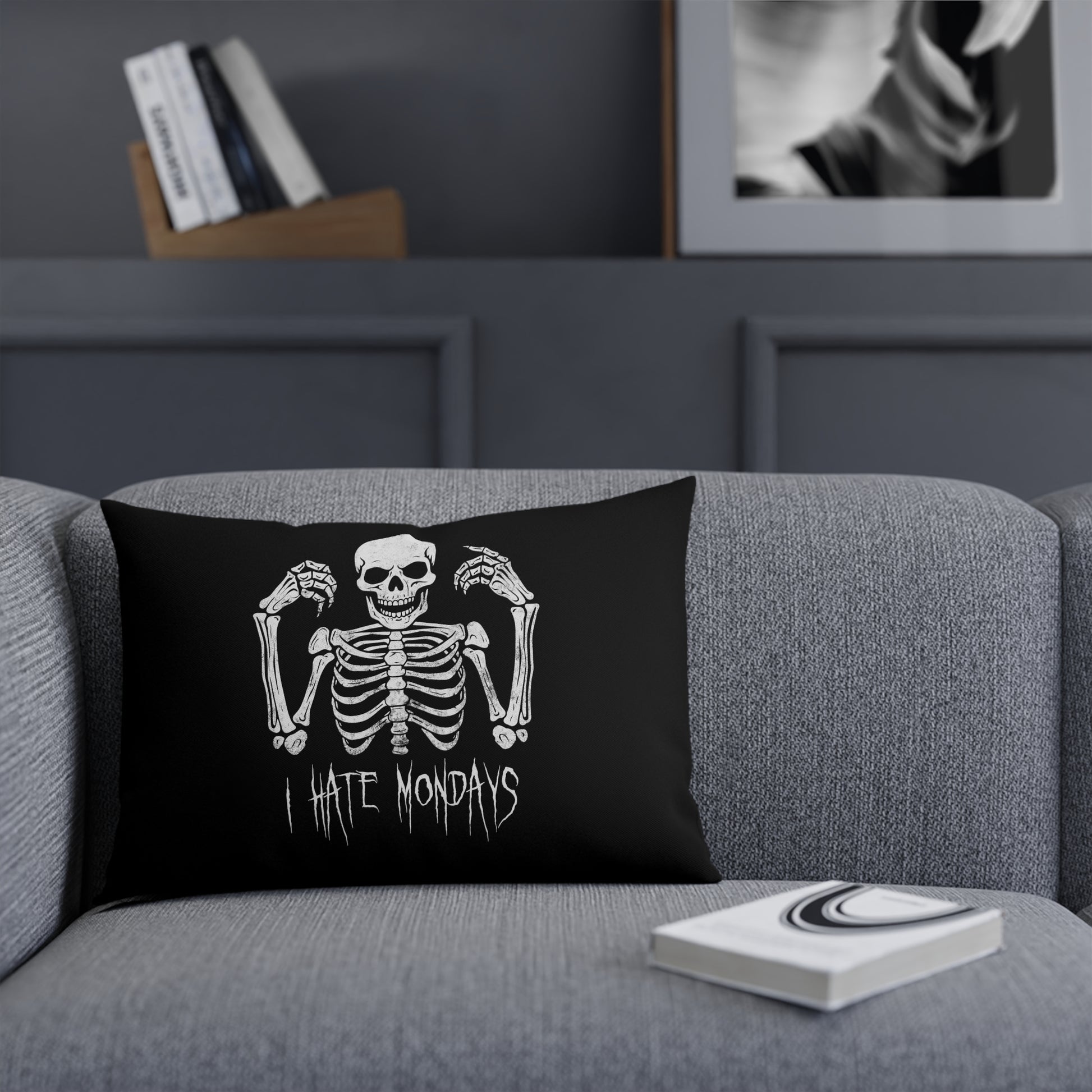 Cushions Skelly Hates Mondays - Frogos Design