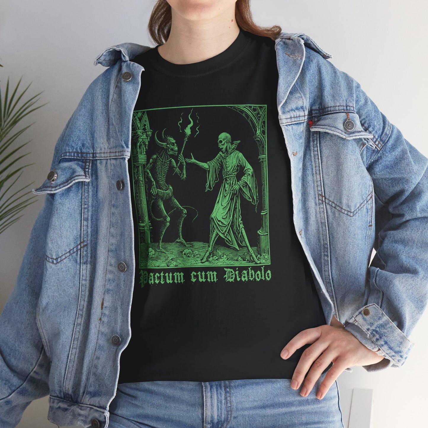 Unisex T-shirt Pactum cum Diabolo in Green