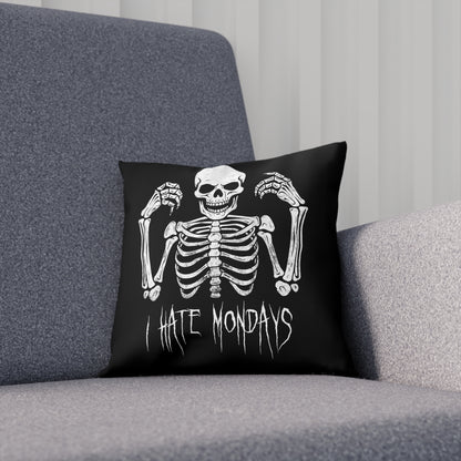 Cushions Skelly Hates Mondays - Frogos Design