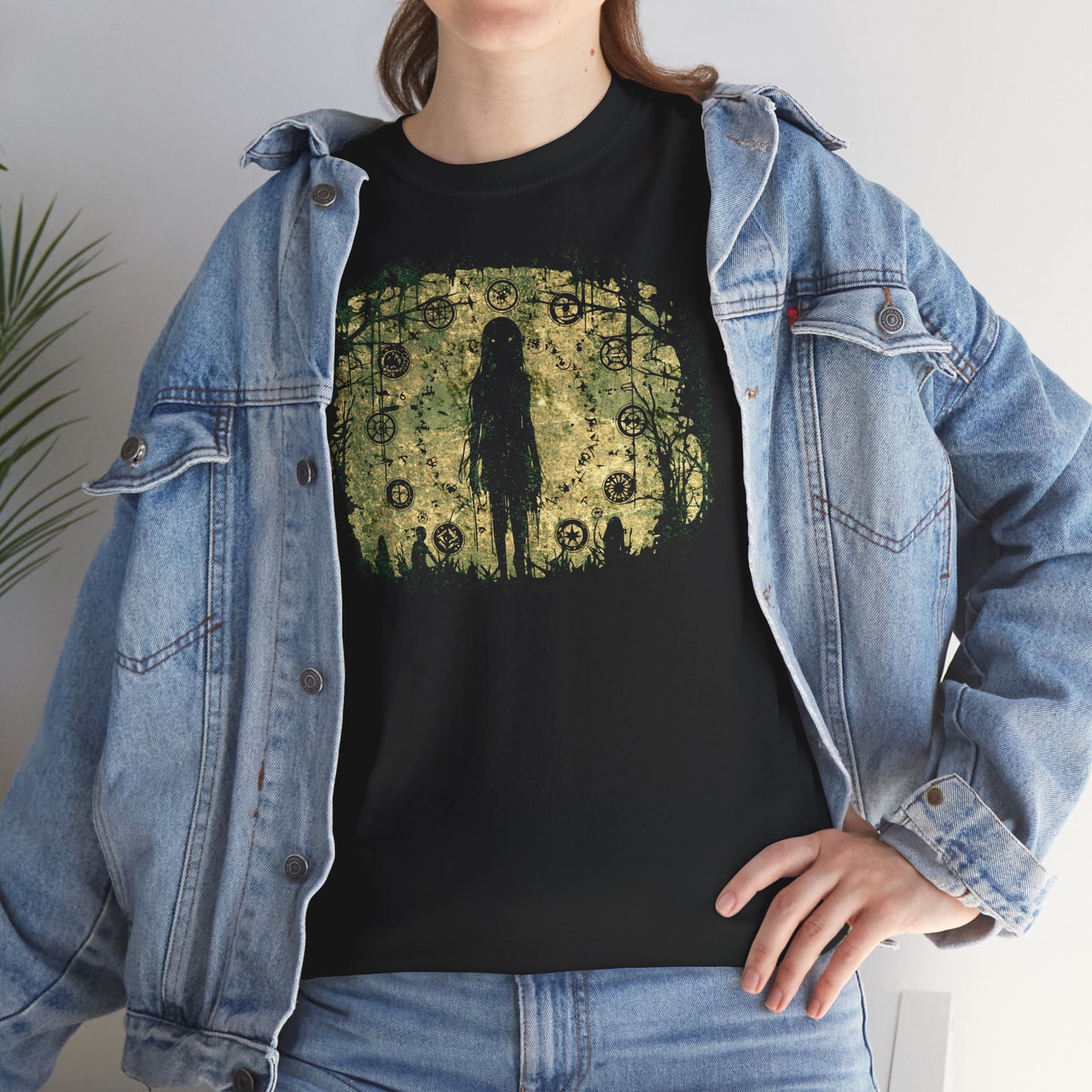 Unisex T-shirt Evil is here in green