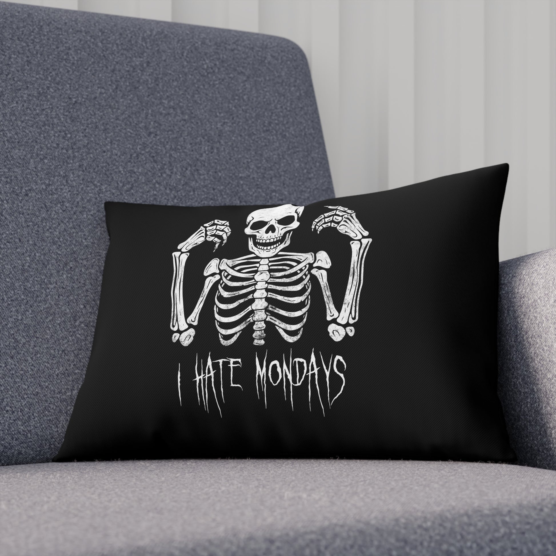 Cushions Skelly Hates Mondays - Frogos Design