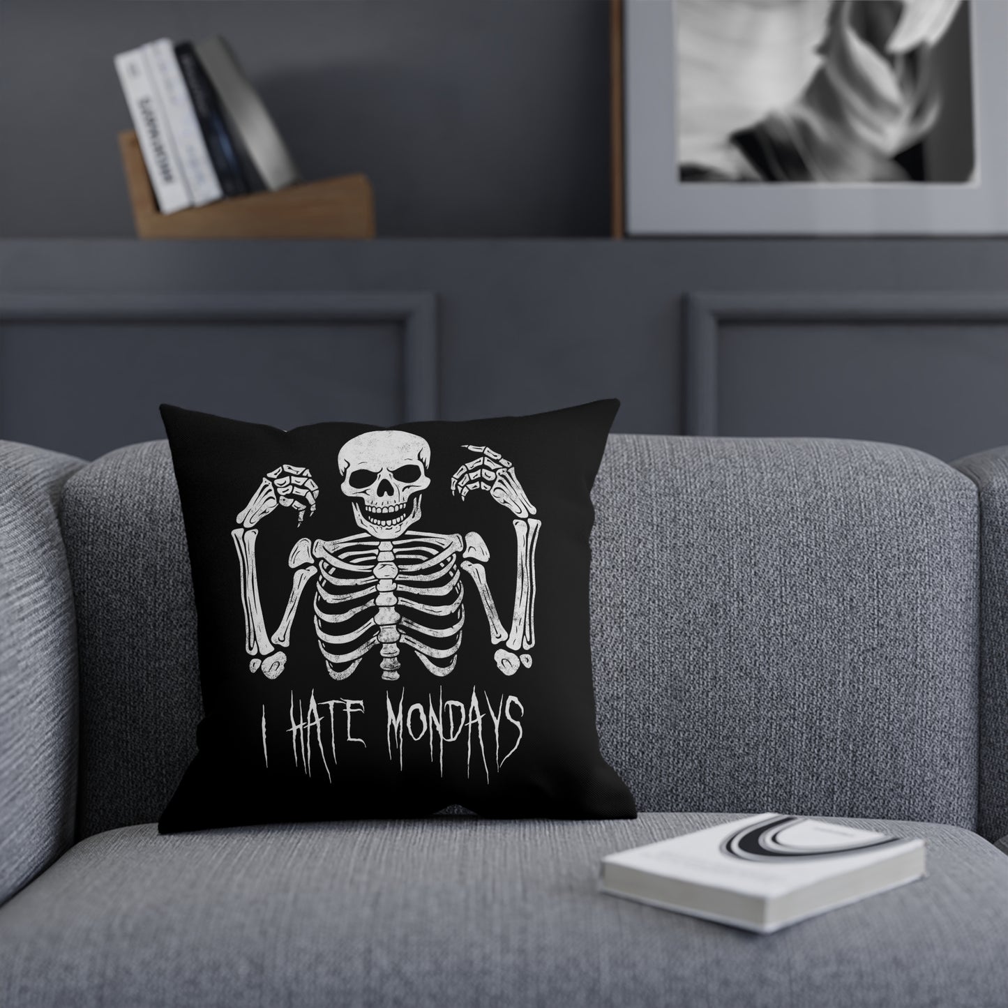 Cushions Skelly Hates Mondays - Frogos Design